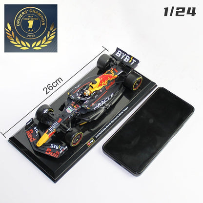 Bburago 1:24 2022 F1 Red Bull RB18 #1 Verstappen Champion Gold Helmet #11 Perez Formula Racing Car Diecast Alloy Model Toy Gifts
