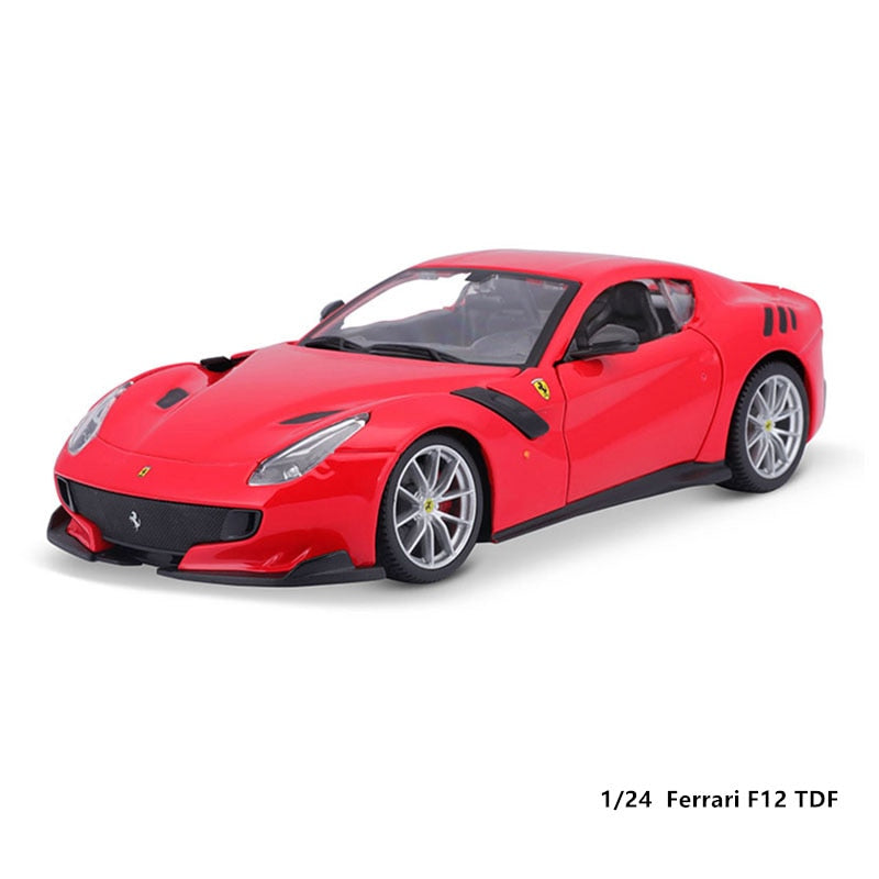 Bburago 1:24 2021 Ferrari 488 pista Car Model Die-casting Metal Model Children Toy Boyfriend Gift Simulated Alloy Car Collection