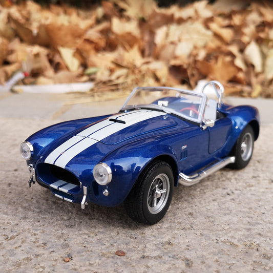 WELLY 1:24 Ford Shelby Cobra 427 S/C 1965 Alloy Car Diecasts  Toy Vehicles Car Model Miniature Scale Model Car Toy For Children